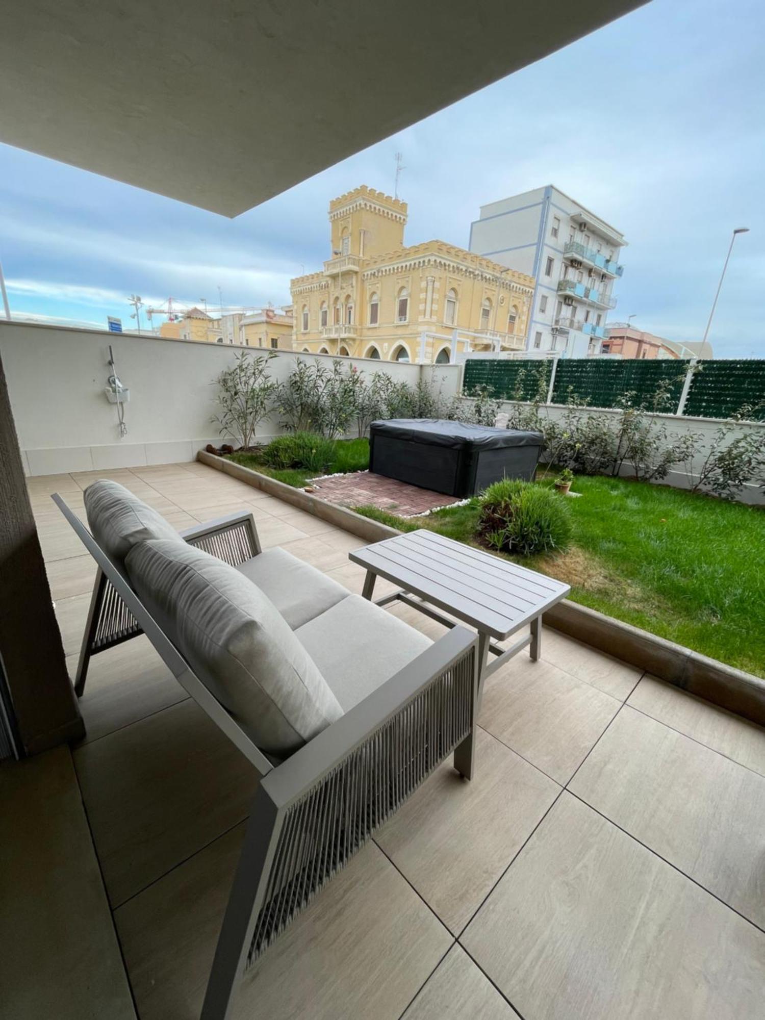 Lucia'S House Apartment Bari Bagian luar foto